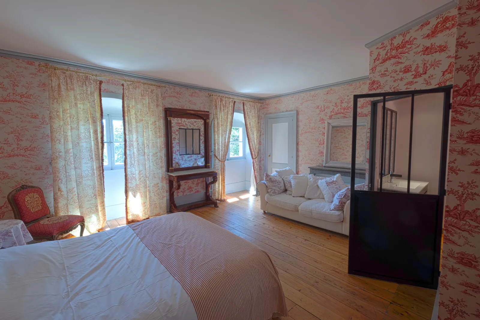 Chambre Syamour — toile de Jouy — Château de Syam — Villa Palladienne