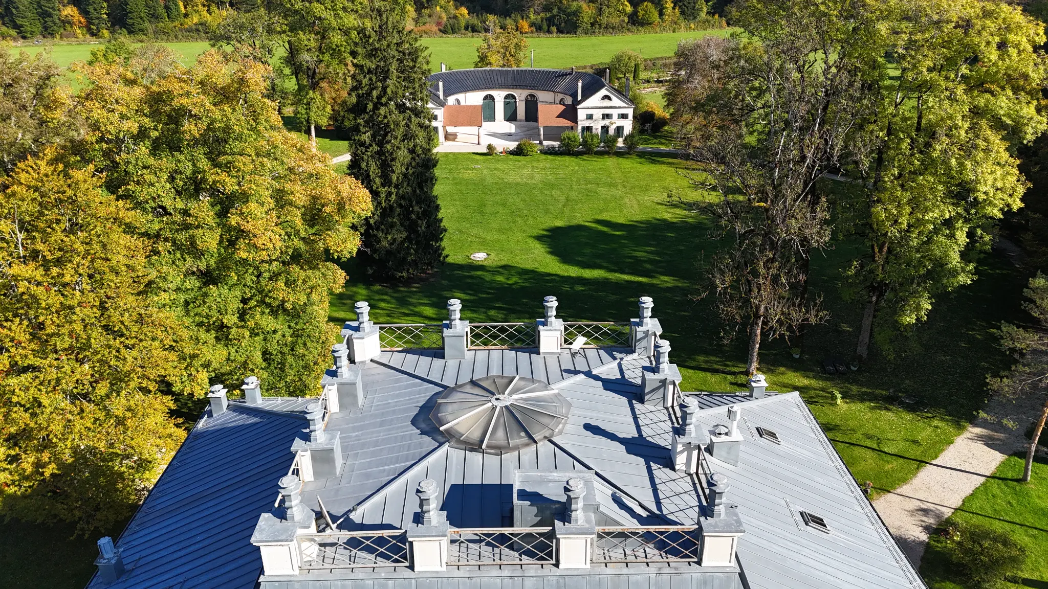 Domaine vu du ciel — Château de Syam — Villa Palladienne